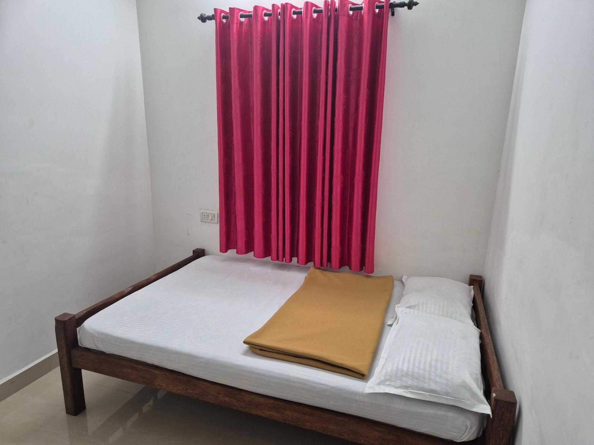 Anivilla Holiday Home Kunjithanny Anachal Zimmer foto